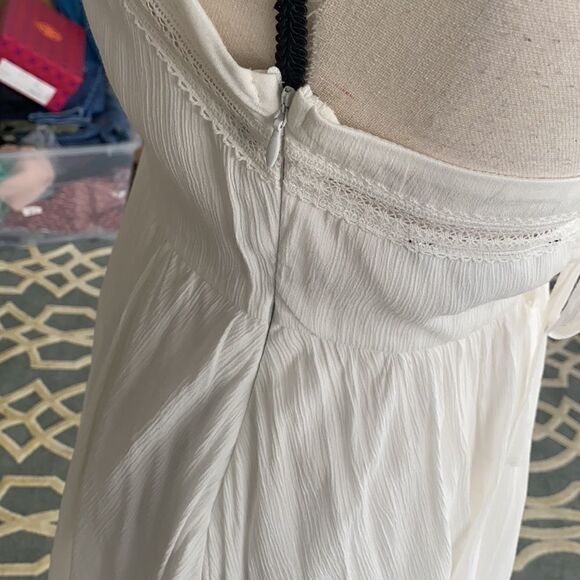 Forever 21 Criss Cross Back Flowy Mini Dress - Picture 4 of 7